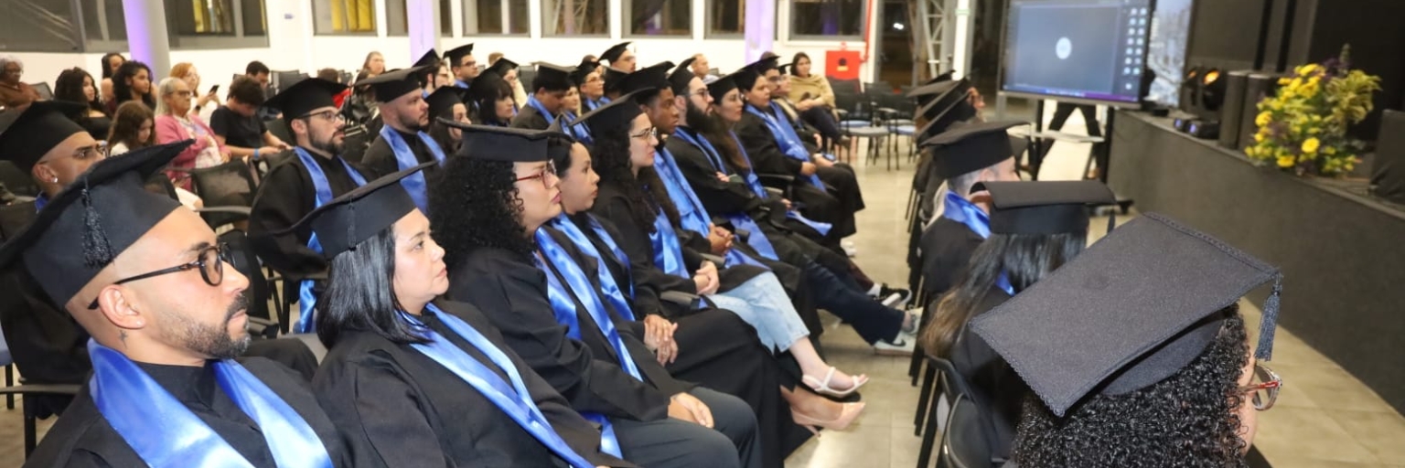 Colação de grau da UNIVESP celebra formação de 37 alunos do Polo Santo André Cata Preta